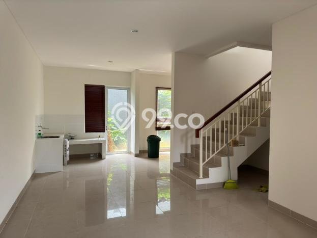 Jual Rumah Mewah Megah Dengan View Eksklusif di Gading Serpong, Tangerang Jual Rumah Mewah Megah Dengan View Eksklusif di Gading Serpong, Tangerang