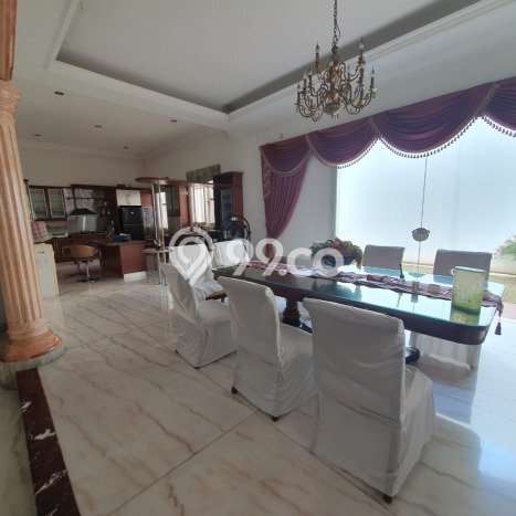 Rumah Eksklusif Dijual LT 720m2 di Kebon Jeruk, Jakarta Barat Rumah Eksklusif Dijual LT 720m2 di Kebon Jeruk, Jakarta Barat