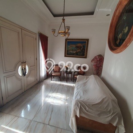 Rumah Eksklusif Dijual LT 720m2 di Kebon Jeruk, Jakarta Barat Rumah Eksklusif Dijual LT 720m2 di Kebon Jeruk, Jakarta Barat