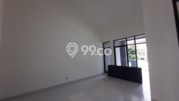 Jual Segera Rumah 2 KT 2 KM di Alam Sutera, Tangerang Jual Segera Rumah 2 KT 2 KM di Alam Sutera, Tangerang
