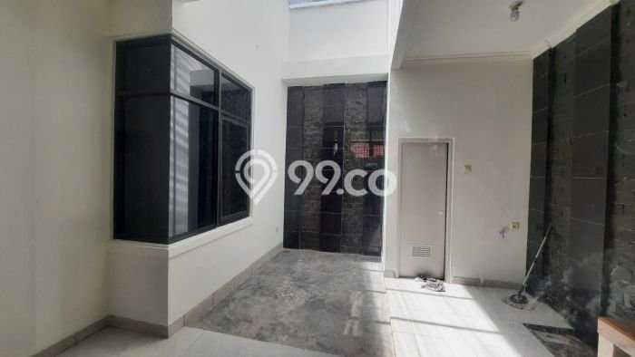 Jual Segera Rumah 2 KT 2 KM di Alam Sutera, Tangerang Jual Segera Rumah 2 KT 2 KM di Alam Sutera, Tangerang