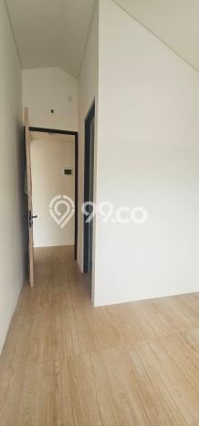 Jual Murah Rumah dengan 3 Kamar Tidur dan 3 Kamar Mandi di Kawasan Lippo Karawaci, Tangerang Jual Murah Rumah dengan 3 Kamar Tidur dan 3 Kamar Mandi di Kawasan Lippo Karawaci, Tangerang