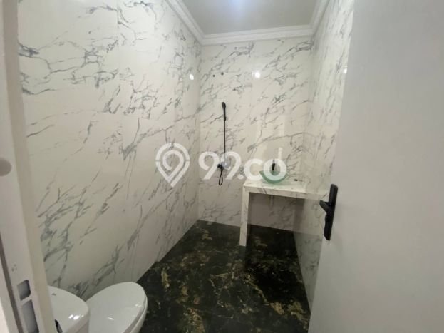 Hunian Asri 4 KT di Serpong Villa Melati Mas, Tangerang Selatan - LT 135m² Hunian Asri 4 KT di Serpong Villa Melati Mas, Tangerang Selatan - LT 135m²