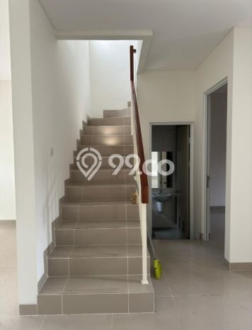 Rumah Area Nyaman kawasan Gading Serpong, Tangerang, Luas 105m² LB 124m² Rumah Area Nyaman kawasan Gading Serpong, Tangerang, Luas 105m² LB 124m²