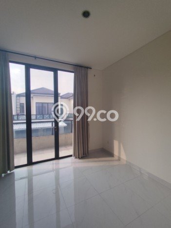 Rumah Minimalis 3 KT di Suvarna Sutera Tangerang Semi Furnished Rumah Minimalis 3 KT di Suvarna Sutera Tangerang Semi Furnished