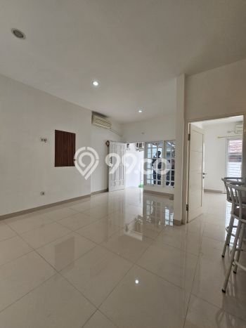 Rumah Modern 3 KT di Gading Serpong Tangerang Semi Furnished Rumah Modern 3 KT di Gading Serpong Tangerang Semi Furnished