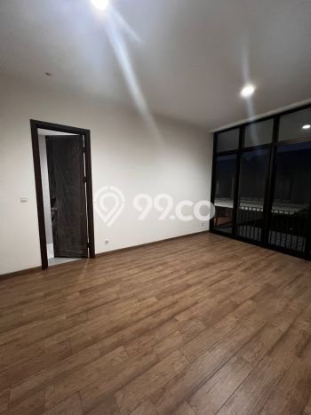 Dijual Rumah Mewah Megah Dengan View Cantik di Suvarna Sutera, Tangerang Dijual Rumah Mewah Megah Dengan View Cantik di Suvarna Sutera, Tangerang