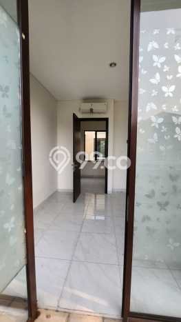 Disewakan! Rumah 3 Kamar Tidur &
3 Kamar Mandi di Suvarna Sutera, Tangerang Disewakan! Rumah 3 Kamar Tidur &
3 Kamar Mandi di Suvarna Sutera, Tangerang