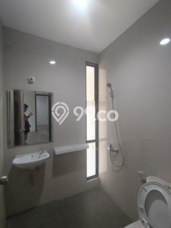Rumah Modern 3 KT di Suvarna Sutera Tangerang Unfurnished Rumah Modern 3 KT di Suvarna Sutera Tangerang Unfurnished