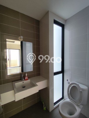 Disewakan! Rumah 3 Kamar Tidur &
3 Kamar Mandi di Suvarna Sutera, Tangerang Disewakan! Rumah 3 Kamar Tidur &
3 Kamar Mandi di Suvarna Sutera, Tangerang