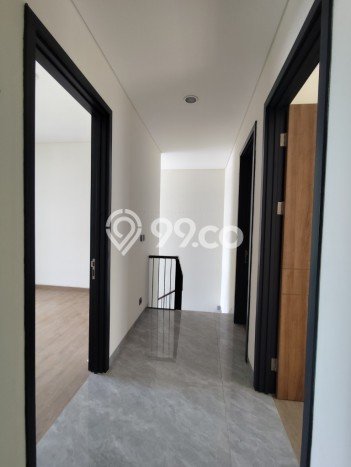 Jarang Ada! Rumah Sewa 3 Kamar Nyaman Siap Huni Suvarna Sutera Jarang Ada! Rumah Sewa 3 Kamar Nyaman Siap Huni Suvarna Sutera
