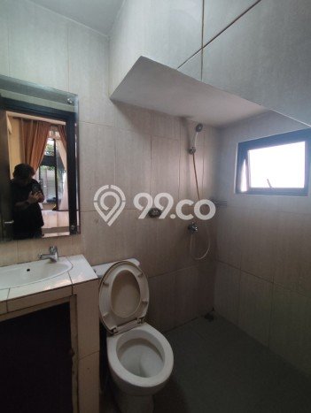 Rumah sewa siap pakai 3 Kamar Tidur di Suvarna Sutera, Tangerang Rumah sewa siap pakai 3 Kamar Tidur di Suvarna Sutera, Tangerang