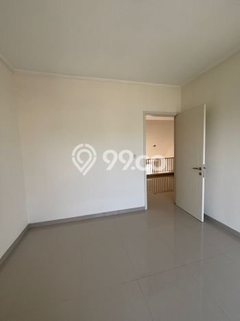 Rumah Luas Asri 3 KT Siap Huni di Suvarna Sutera Tangerang Rumah Luas Asri 3 KT Siap Huni di Suvarna Sutera Tangerang