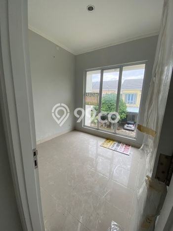 Jual Rumah Bagus Siap Huni LB 108m2 di Serpong, Tangerang Selatan Jual Rumah Bagus Siap Huni LB 108m2 di Serpong, Tangerang Selatan