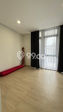 Rumah Luxury Modern Tanpa Renovasi di BSD Tangerang Rumah Luxury Modern Tanpa Renovasi di BSD Tangerang