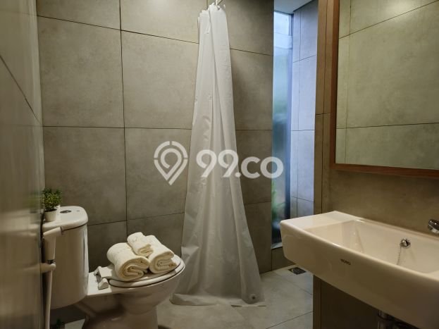 Rumah Mewah LB 163m2 Siap Pakai Desain Elegan di BSD, Tangerang Rumah Mewah LB 163m2 Siap Pakai Desain Elegan di BSD, Tangerang
