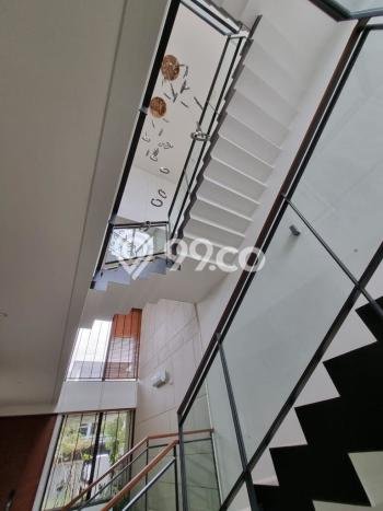 Rumah Elit Modern Tanpa Renovasi di BSD Tangerang Rumah Elit Modern Tanpa Renovasi di BSD Tangerang