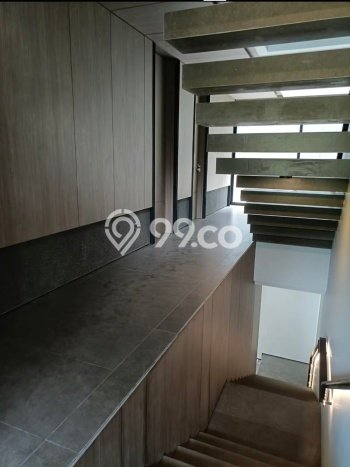 Rumah Elit Modern Tanpa Renovasi di Alam Sutera Tangerang Rumah Elit Modern Tanpa Renovasi di Alam Sutera Tangerang