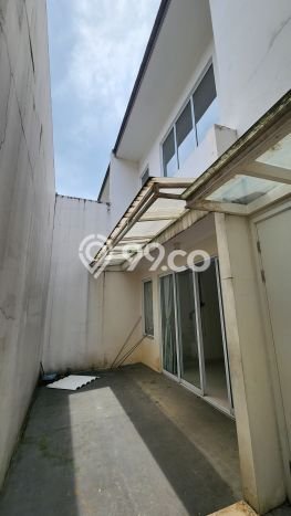 Rumah Luxury Modern Tanpa Renovasi di BSD Tangerang Rumah Luxury Modern Tanpa Renovasi di BSD Tangerang