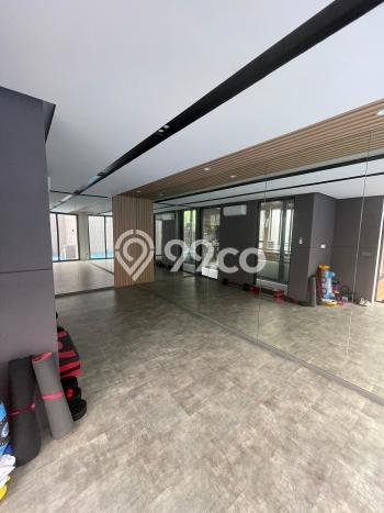 Rumah Elit Modern Tanpa Renovasi di BSD Tangerang Rumah Elit Modern Tanpa Renovasi di BSD Tangerang