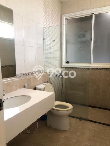 Hunian Elit LB 270m2 Siap Pakai Desain Elegan di Alam Sutera, Tangerang Hunian Elit LB 270m2 Siap Pakai Desain Elegan di Alam Sutera, Tangerang
