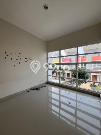 Rumah Luas Asri 3 KT Siap Huni di Gading Serpong Tangerang Rumah Luas Asri 3 KT Siap Huni di Gading Serpong Tangerang