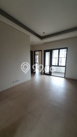 Ready to Use! Luxury House LT 200m2 Desain Elegan di Alam Sutera Ready to Use! Luxury House LT 200m2 Desain Elegan di Alam Sutera