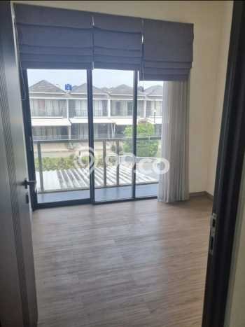 Jual Rumah Eksklusif 3 KT di BSD City, Tangerang Jual Rumah Eksklusif 3 KT di BSD City, Tangerang