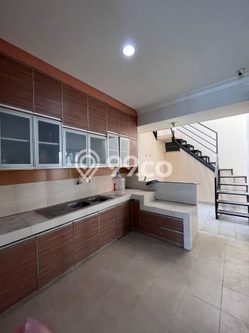 Rumah Elit LB 305m2 Siap Huni Desain Elegan di Alam Sutera, Tangerang Rumah Elit LB 305m2 Siap Huni Desain Elegan di Alam Sutera, Tangerang