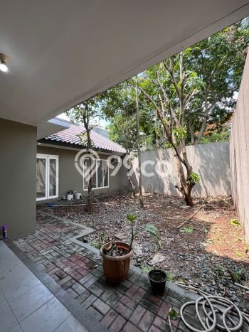 Rumah Elit LB 305m2 Siap Huni Desain Elegan di Alam Sutera, Tangerang Rumah Elit LB 305m2 Siap Huni Desain Elegan di Alam Sutera, Tangerang