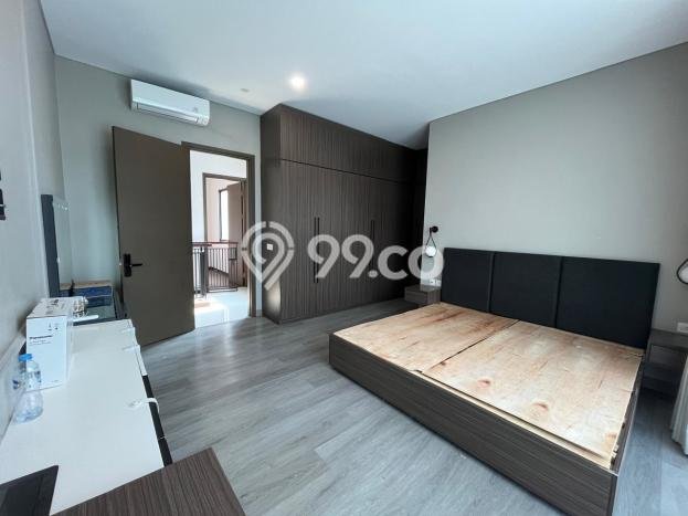 Jual Rumah Luas Elegan Dengan View Eksklusif di BSD Green Wich, Tangerang Jual Rumah Luas Elegan Dengan View Eksklusif di BSD Green Wich, Tangerang