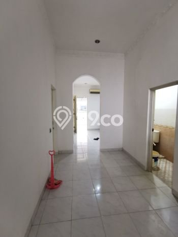 Rumah Modern 3 KT di BSD Nusaloka Tangerang Semi Furnished Rumah Modern 3 KT di BSD Nusaloka Tangerang Semi Furnished