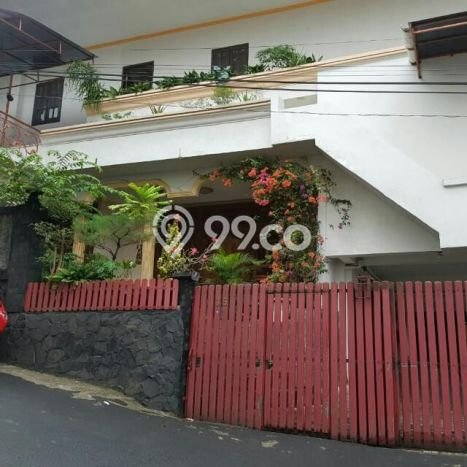 Rumah Elit Modern Tanpa Renovasi di Ragunan Jakarta Selatan Rumah Elit Modern Tanpa Renovasi di Ragunan Jakarta Selatan