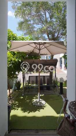 Rumah Modern 3 KT di Suvarna Sutera Tangerang Semi Furnished Rumah Modern 3 KT di Suvarna Sutera Tangerang Semi Furnished