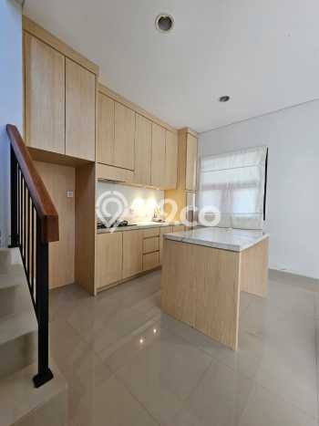 Jual Rumah Eksklusif 2 KT di BSD, Tangerang Jual Rumah Eksklusif 2 KT di BSD, Tangerang