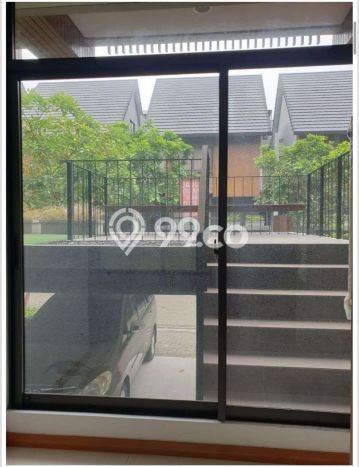 Hunian Mewah LB 177m2 Siap Huni Desain Elegan di Gading Serpong, Tangerang Hunian Mewah LB 177m2 Siap Huni Desain Elegan di Gading Serpong, Tangerang