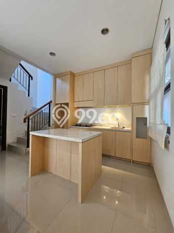 Jual Rumah Eksklusif 2 KT di BSD, Tangerang Jual Rumah Eksklusif 2 KT di BSD, Tangerang