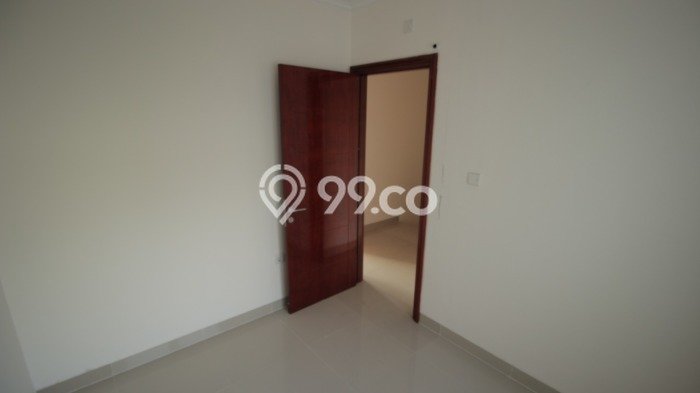 Rumah Minimalis 3 Kamar LT 180m2 di Modernland Rumah Minimalis 3 Kamar LT 180m2 di Modernland