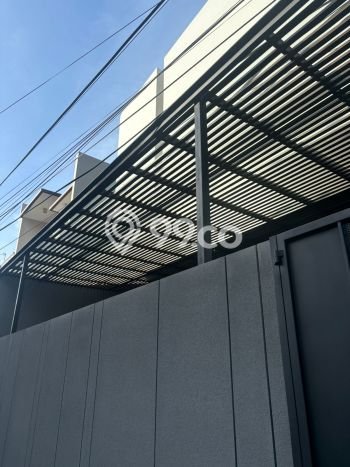 Rumah Bagus Siap Huni Di Kelapa Gading Luas 300m2 Aman Rumah Bagus Siap Huni Di Kelapa Gading Luas 300m2 Aman