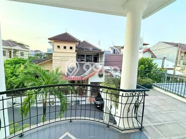 Jual Rumah Luas Elegan Dengan View Cantik di Taman Galaxy, Bekasi Jual Rumah Luas Elegan Dengan View Cantik di Taman Galaxy, Bekasi