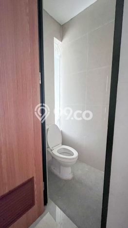 Rumah Luas Asri 3 KT Siap Huni di Grand Wisata Bekasi Rumah Luas Asri 3 KT Siap Huni di Grand Wisata Bekasi