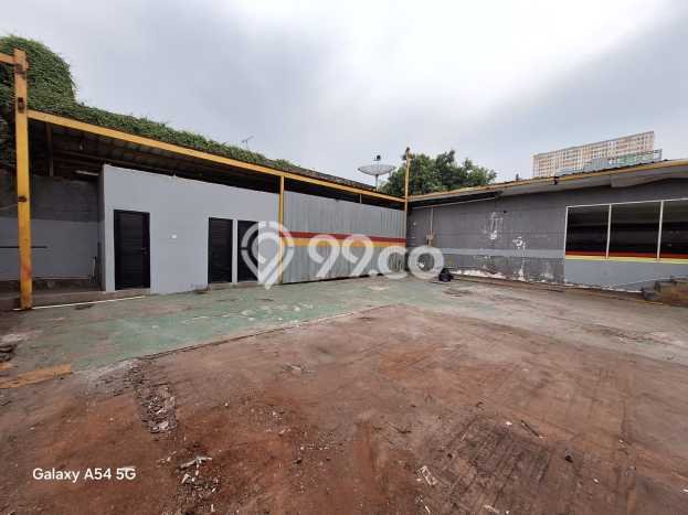 Komersial Lokasi Strategis di Jatibening, Luas 300m², Disewakan, Area Niaga Komersial Lokasi Strategis di Jatibening, Luas 300m², Disewakan, Area Niaga