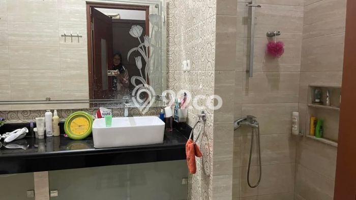 Jual Rumah Mewah Megah Dengan View Eksklusif di Taman Galaxy, Bekasi Jual Rumah Mewah Megah Dengan View Eksklusif di Taman Galaxy, Bekasi