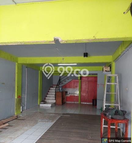 Unit Ruko Disewakan di Kemang Pratama di Area Ramai & Strategis Unit Ruko Disewakan di Kemang Pratama di Area Ramai & Strategis