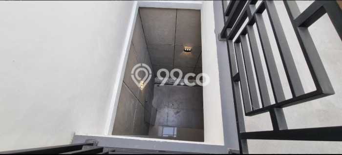Dijual Rumah 5 Kamar Lokasi Ideal Bagus dan Strategis di Jatisampurna Dijual Rumah 5 Kamar Lokasi Ideal Bagus dan Strategis di Jatisampurna
