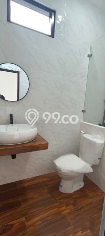 Dijual Rumah Luas Megah Dengan View Cantik di Pondok Kelapa, Jakarta Timur Dijual Rumah Luas Megah Dengan View Cantik di Pondok Kelapa, Jakarta Timur