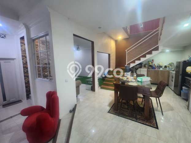 For Sale Hunian Rumah Terawat 2 Kamar di Galaxy, Bekasi For Sale Hunian Rumah Terawat 2 Kamar di Galaxy, Bekasi