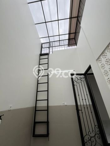 Dijual Rumah Mewah Elegan Dengan View Cantik di BSD Griya Loka, Tangerang Dijual Rumah Mewah Elegan Dengan View Cantik di BSD Griya Loka, Tangerang