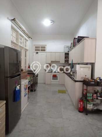 Rumah Mewah LB 400m2 Siap Huni Desain Elegan di Pondok Indah, Jakarta Selatan Rumah Mewah LB 400m2 Siap Huni Desain Elegan di Pondok Indah, Jakarta Selatan