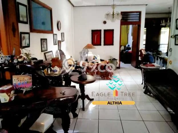 Rumah Strategis Minimalis Lb 180m2 di Kebayoran Lama, Jakarta Selatan Rumah Strategis Minimalis Lb 180m2 di Kebayoran Lama, Jakarta Selatan